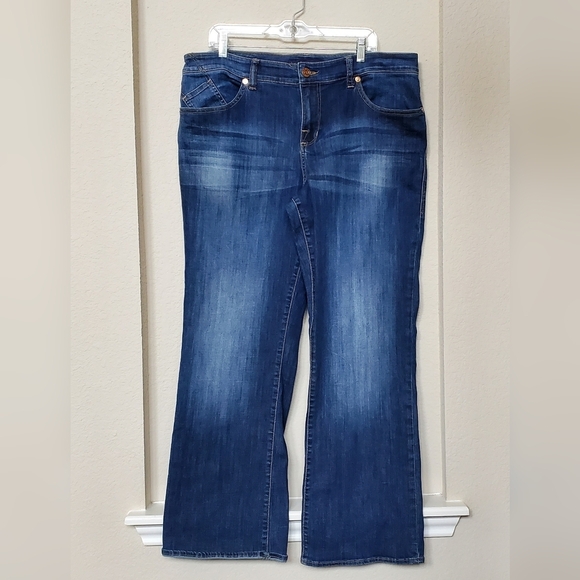 Rock & Republic Kassandra Bootcut Jeans.  Size 18 - Picture 1 of 8